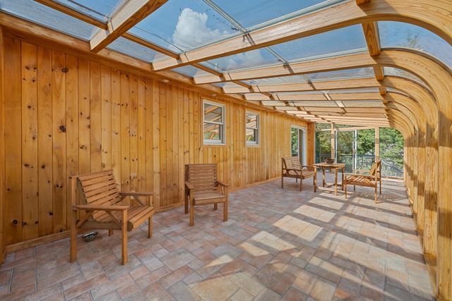 13 Crosby Rd, Grafton, MA 01519