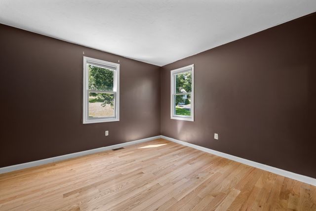 13 Crosby Rd, Grafton, MA 01519