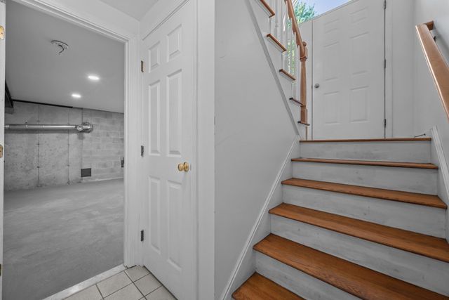 13 Crosby Rd, Grafton, MA 01519