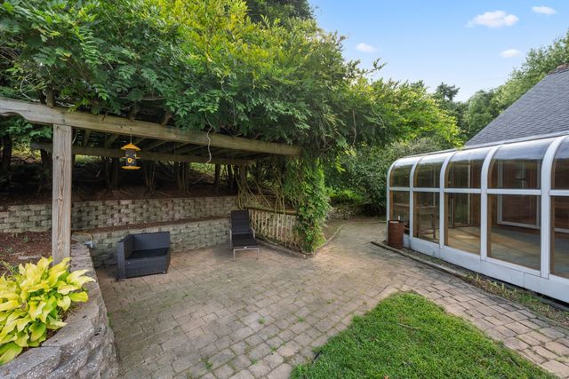 13 Crosby Rd, Grafton, MA 01519