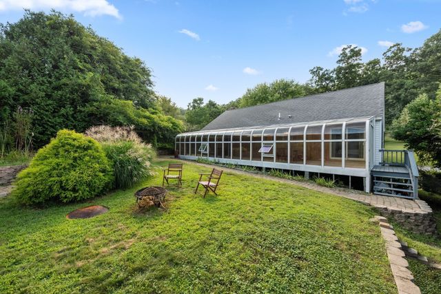 13 Crosby Rd, Grafton, MA 01519