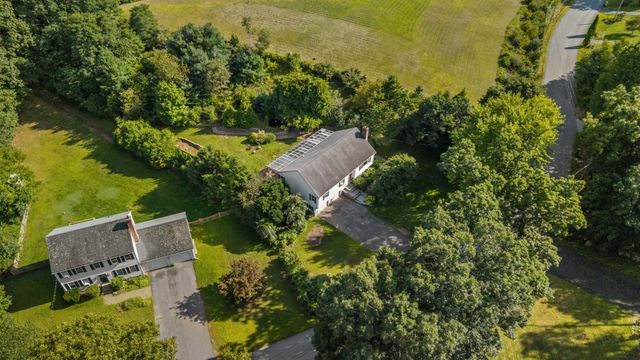 13 Crosby Rd, Grafton, MA 01519