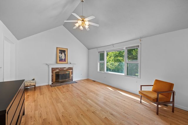 13 Crosby Rd, Grafton, MA 01519