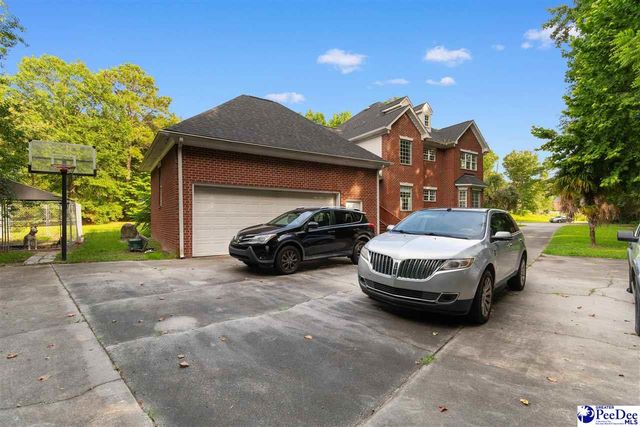 1305 W Brookshire Ct, Florence, SC 29501