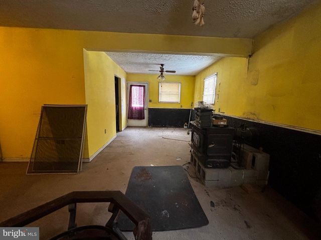 224 DITTO FARM, Falling Waters, WV 25419