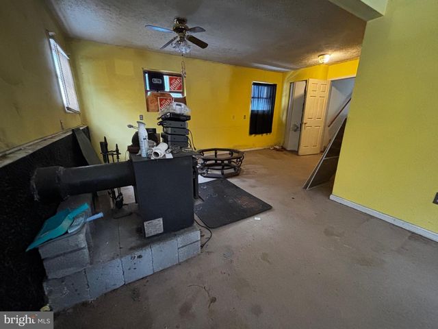 224 DITTO FARM, Falling Waters, WV 25419