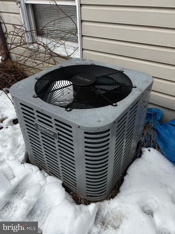 224 DITTO FARM, Falling Waters, WV 25419