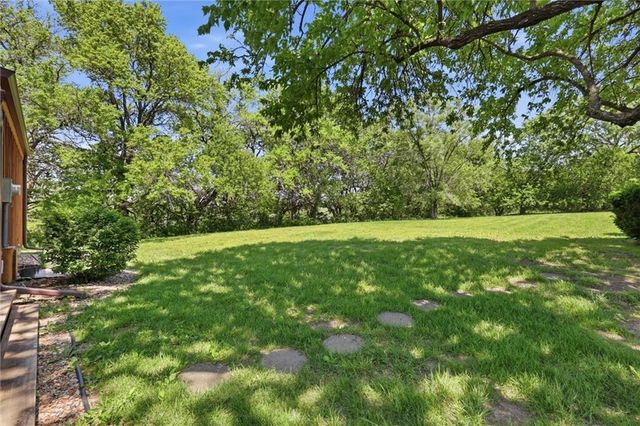 18520 178th Street, Tonganoxie, KS 66086