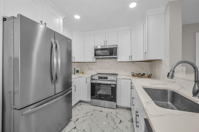 100 BLUFF VIEW DRIVE 604C, Belleair Bluffs, FL 33770