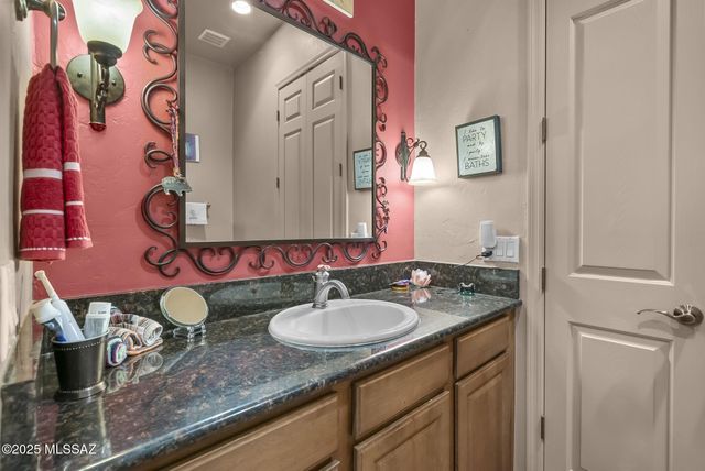 512 Post Way, Tubac, AZ 85646