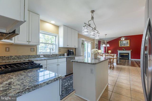 1 SALINA CT, Hockessin, DE 19707