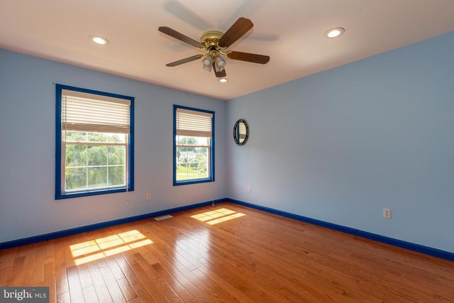 1 SALINA CT, Hockessin, DE 19707