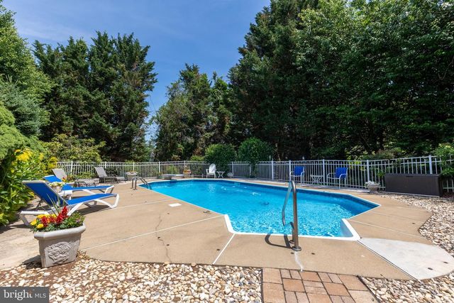 1 SALINA CT, Hockessin, DE 19707