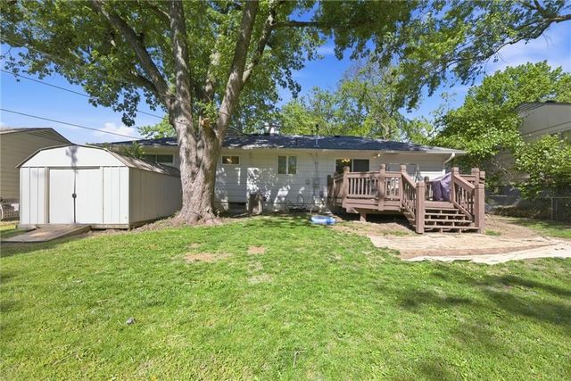 11301 Spring Valley Road, Kansas City, MO 64134
