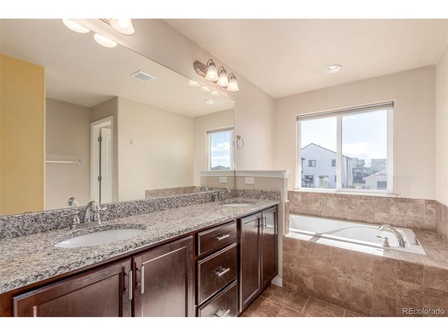 6654 12th St, Frederick, CO 80530