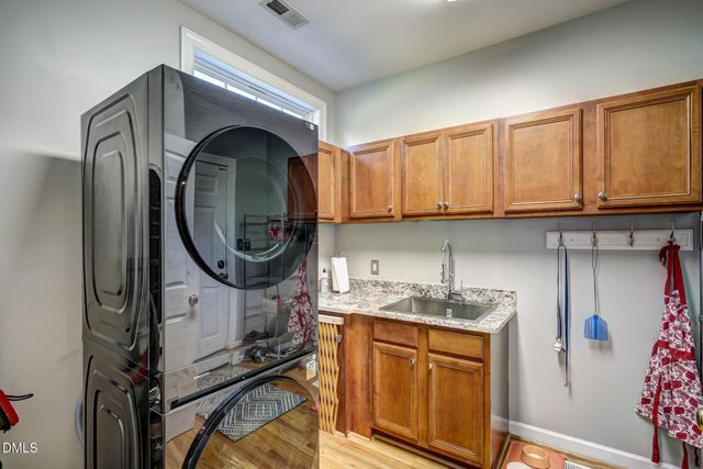2721 Stratford Hall Drive, Raleigh, NC 27614