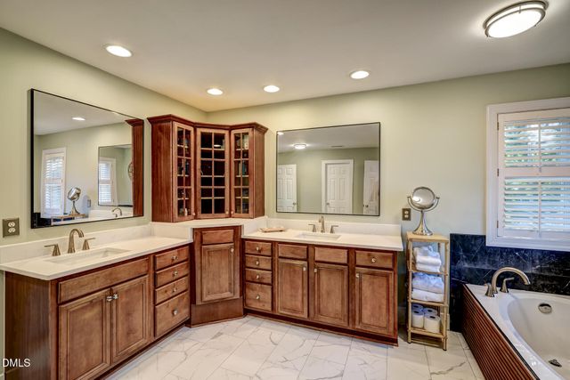 2721 Stratford Hall Drive, Raleigh, NC 27614