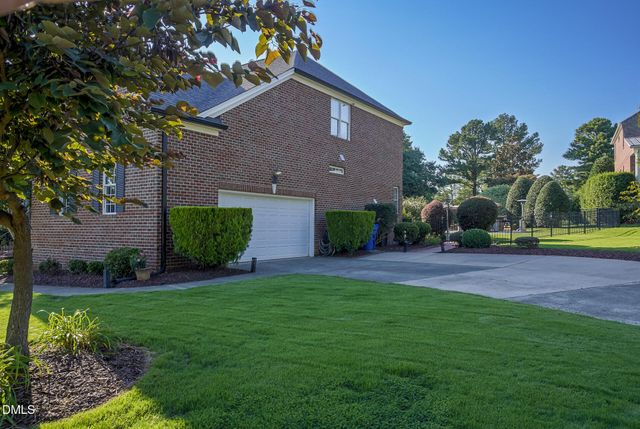 2721 Stratford Hall Drive, Raleigh, NC 27614