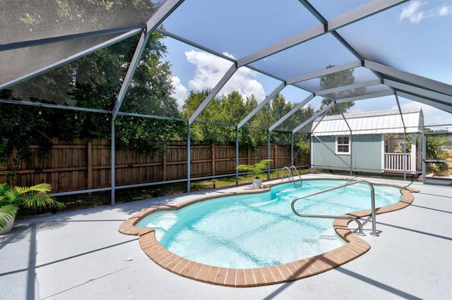 843 Vocelle Avenue, Sebastian, FL 32958