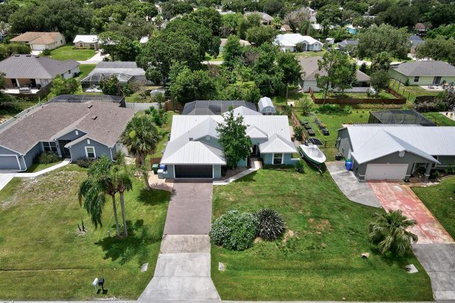 843 Vocelle Avenue, Sebastian, FL 32958