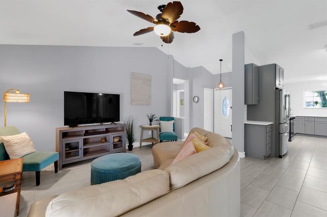 843 Vocelle Avenue, Sebastian, FL 32958