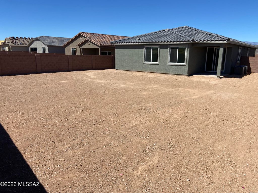 Image 10 of property listing at 13160 E Reg Morrison Way, Tucson, AZ 85747