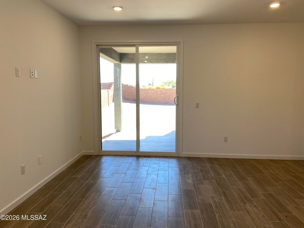 Image 4 of property listing at 13160 E Reg Morrison Way, Tucson, AZ 85747
