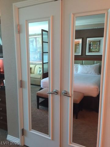 135 East Harmon Avenue 219, Las Vegas, NV 89109