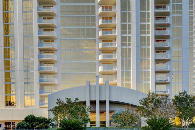 135 East Harmon Avenue 219, Las Vegas, NV 89109