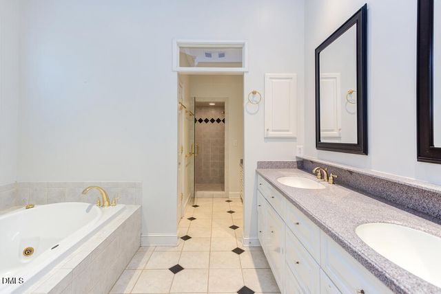 100 Sundance Place, Chapel Hill, NC 27514