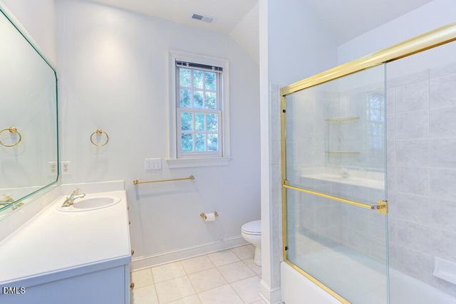 100 Sundance Place, Chapel Hill, NC 27514