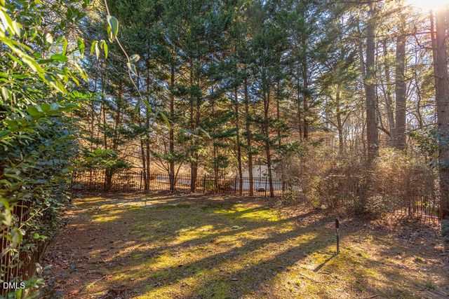 100 Sundance Place, Chapel Hill, NC 27514