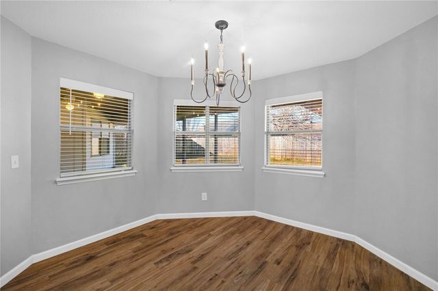 124 Bluff Drive, Lowell, AR 72745