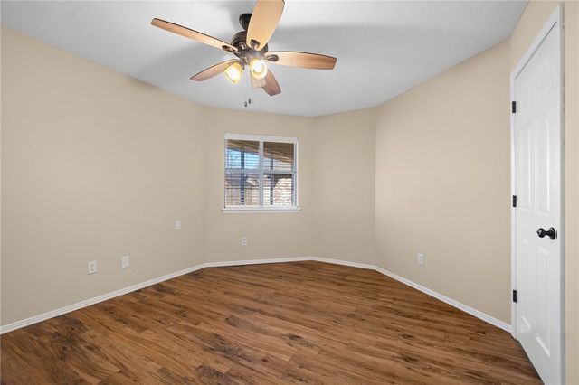 124 Bluff Drive, Lowell, AR 72745