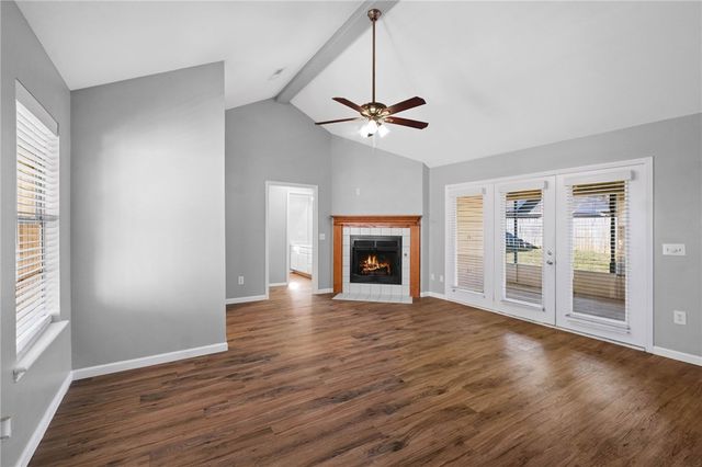 124 Bluff Drive, Lowell, AR 72745