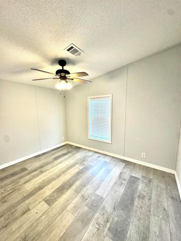 1067 Palm Court, Okeechobee, FL 34974