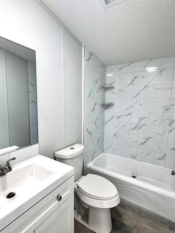 1067 Palm Court, Okeechobee, FL 34974