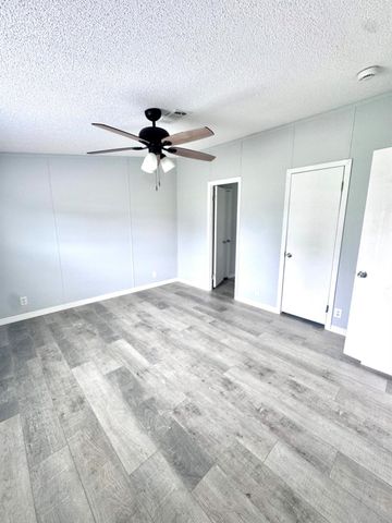 1067 Palm Court, Okeechobee, FL 34974