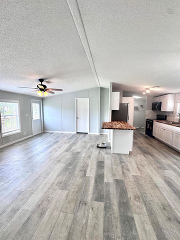 1067 Palm Court, Okeechobee, FL 34974