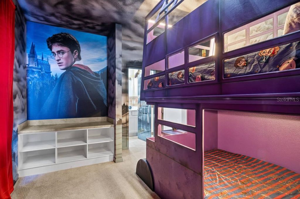 Image 17 of property listing at 5948 HIGH SEAS DRIVE, Orlando, FL 32821