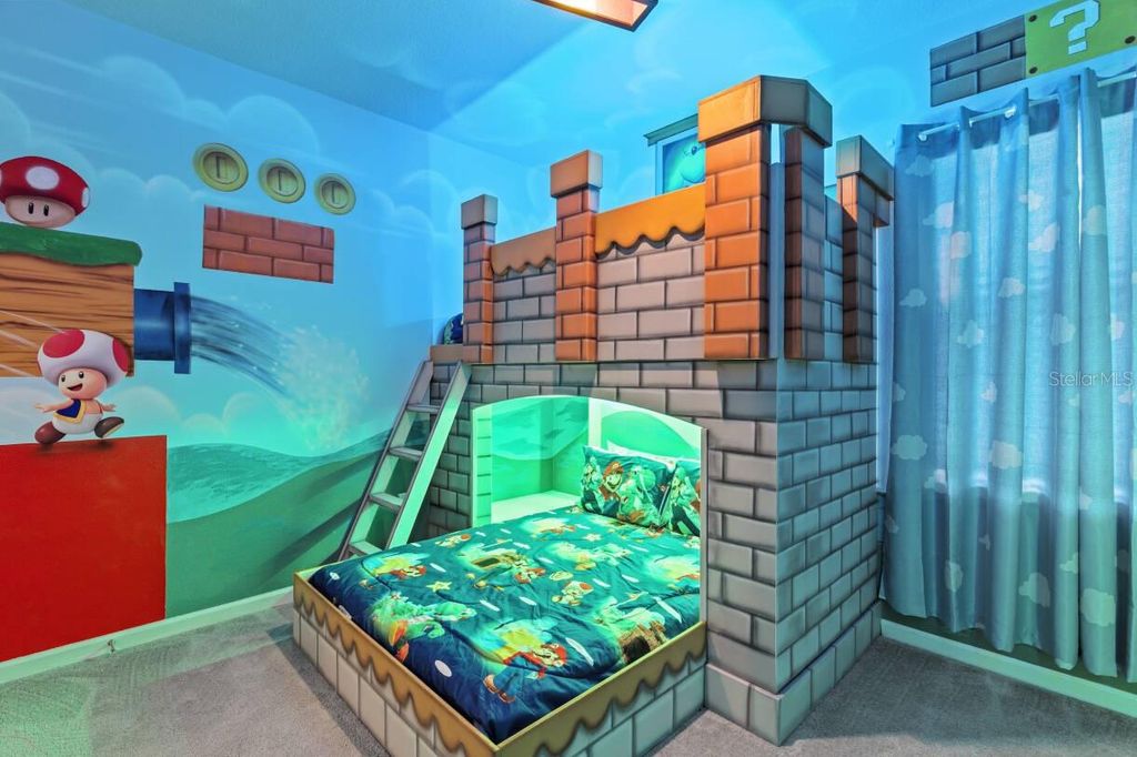 Image 5 of property listing at 5948 HIGH SEAS DRIVE, Orlando, FL 32821