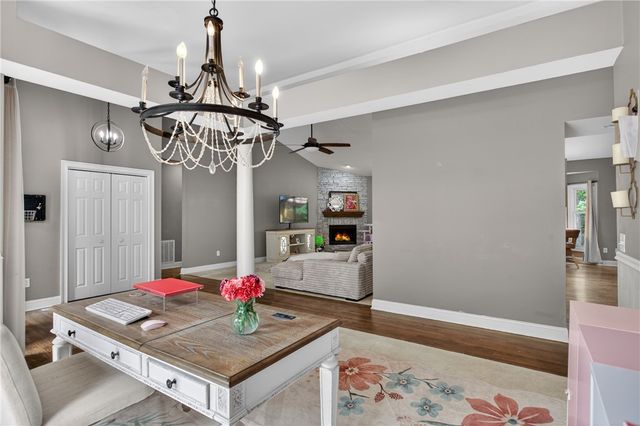 136 Loran Pointe Circle, Seneca, SC 29672