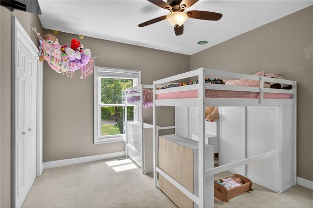136 Loran Pointe Circle, Seneca, SC 29672