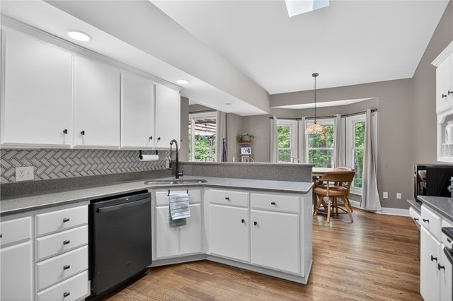 136 Loran Pointe Circle, Seneca, SC 29672