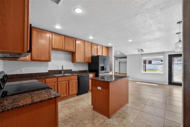 3240 APFEL ROAD, Wesley Chapel, FL 33543