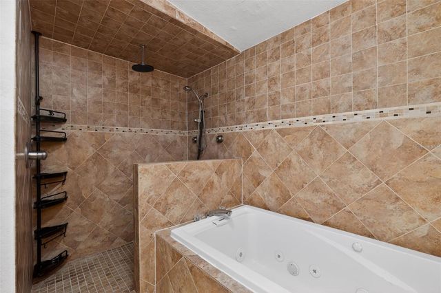 3240 APFEL ROAD, Wesley Chapel, FL 33543
