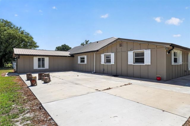 3240 APFEL ROAD, Wesley Chapel, FL 33543