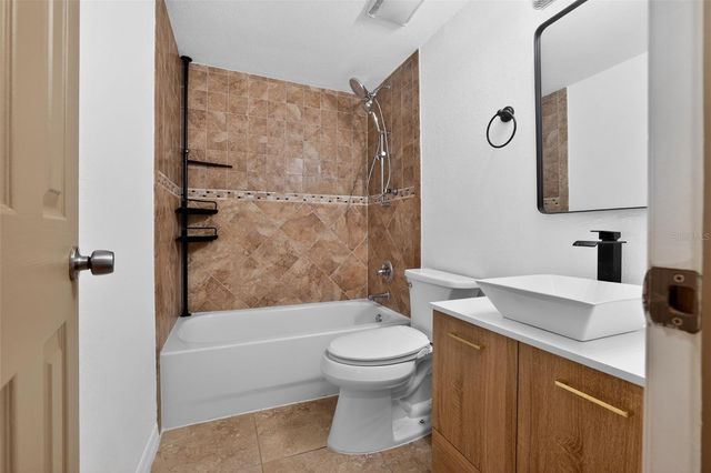 3240 APFEL ROAD, Wesley Chapel, FL 33543