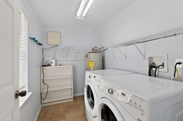 3240 APFEL ROAD, Wesley Chapel, FL 33543