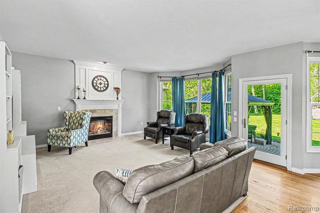 9367 Wildflower Way, Davisburg, MI 48350